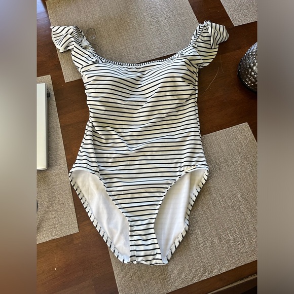 New!  Vince Camuto‎ swimsuit - Picture 2 of 5